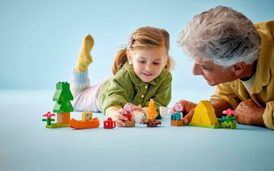 LEGO DUPLO 10452 Prasátko Peppa Táboření 3
